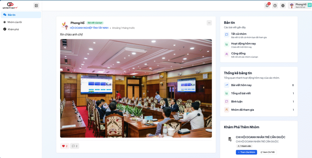 Trang thảo luận của nhóm với bài viết, bản tin và thông tin nhóm